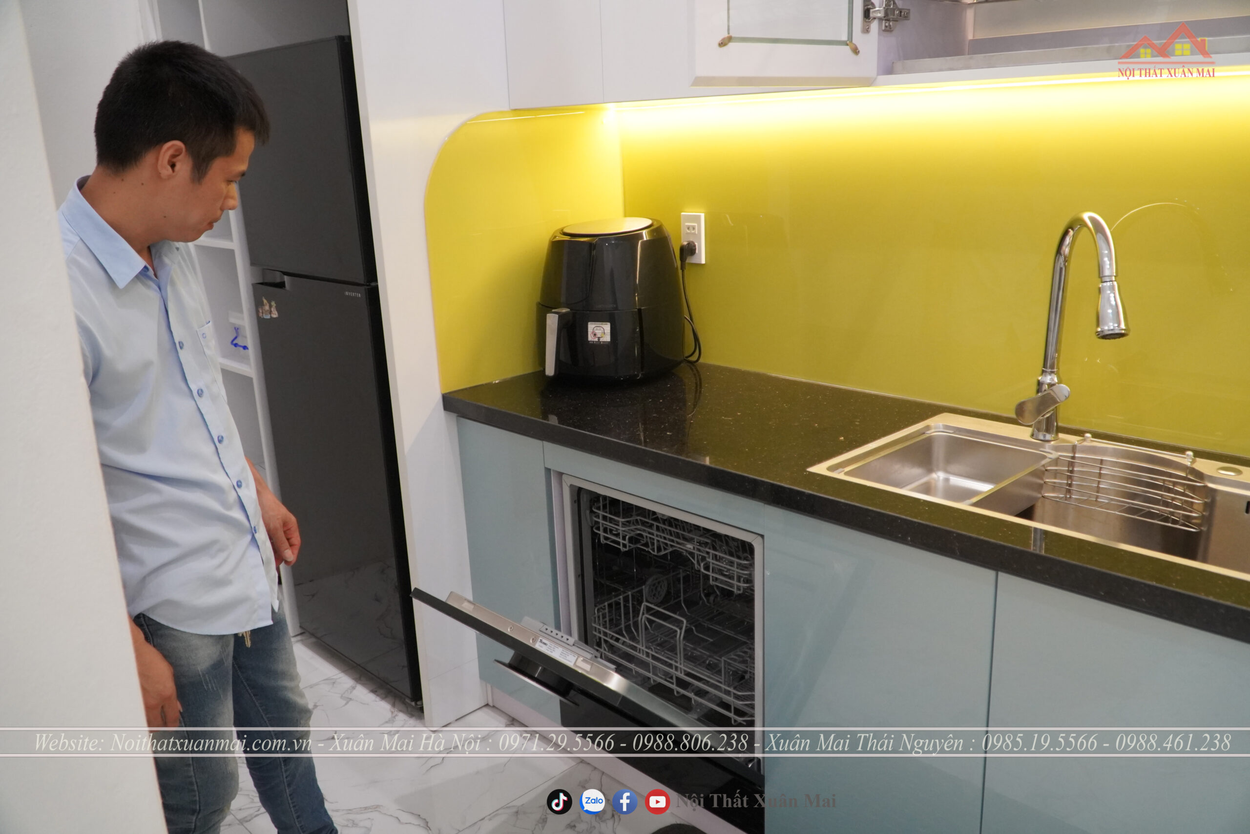 Bàn giao tủ bếp nhựa Acrylic tại gia đình chị Hương - Bắc Ninh 5